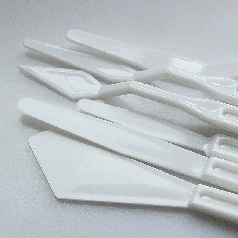 PLASTIC KNIFE SET